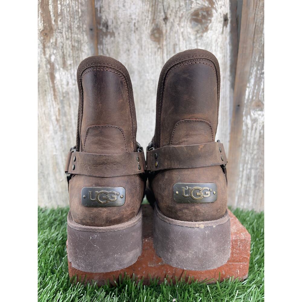 UGG Women's Classic Glen Short Chocolate Leather Boot Size Women's 7 - Picture 4 of 7